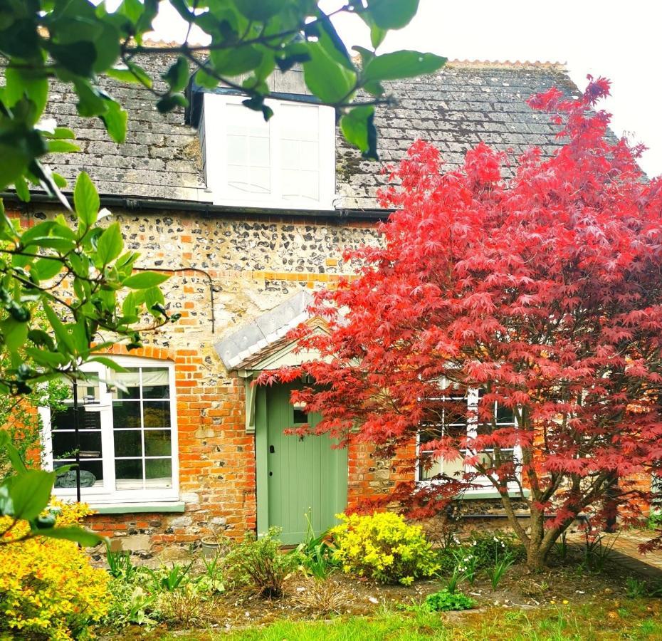 Historic, Traditional & Spacious Wiltshire Cottage Shrewton Luaran gambar